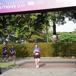 Race photo from LINTAS TEKNOLOGI SOLUTIONS DAY