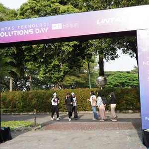 Race photo from LINTAS TEKNOLOGI SOLUTIONS DAY