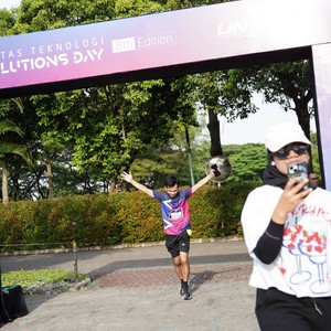 Race photo from LINTAS TEKNOLOGI SOLUTIONS DAY