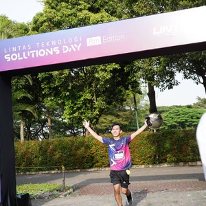 Race photo from LINTAS TEKNOLOGI SOLUTIONS DAY