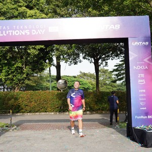 Race photo from LINTAS TEKNOLOGI SOLUTIONS DAY