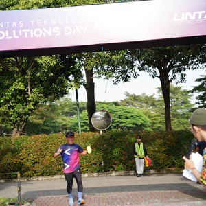 Race photo from LINTAS TEKNOLOGI SOLUTIONS DAY
