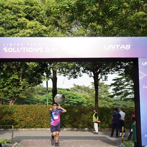 Race photo from LINTAS TEKNOLOGI SOLUTIONS DAY