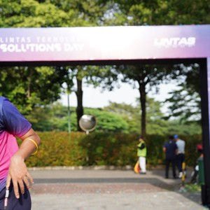 Race photo from LINTAS TEKNOLOGI SOLUTIONS DAY