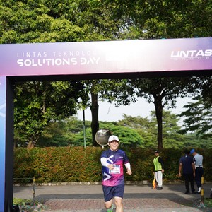 Race photo from LINTAS TEKNOLOGI SOLUTIONS DAY
