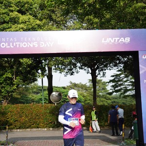 Race photo from LINTAS TEKNOLOGI SOLUTIONS DAY