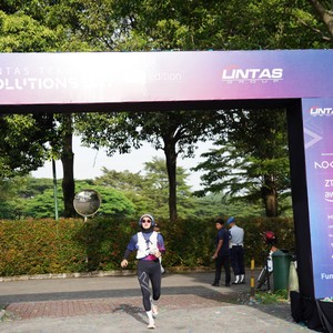 Race photo from LINTAS TEKNOLOGI SOLUTIONS DAY
