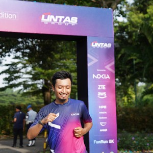 Race photo from LINTAS TEKNOLOGI SOLUTIONS DAY