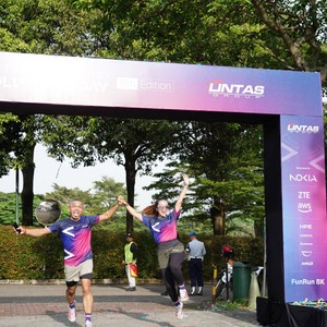 Race photo from LINTAS TEKNOLOGI SOLUTIONS DAY