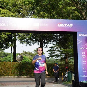 Race photo from LINTAS TEKNOLOGI SOLUTIONS DAY