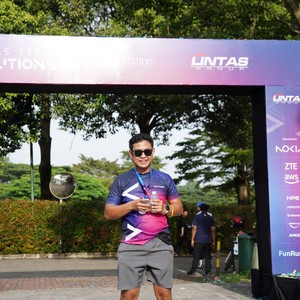 Race photo from LINTAS TEKNOLOGI SOLUTIONS DAY