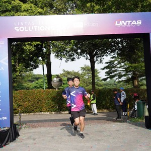 Race photo from LINTAS TEKNOLOGI SOLUTIONS DAY