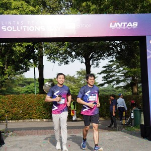 Race photo from LINTAS TEKNOLOGI SOLUTIONS DAY