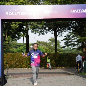 Race photo from LINTAS TEKNOLOGI SOLUTIONS DAY