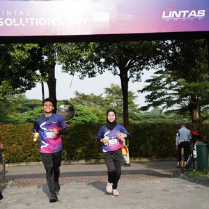 Race photo from LINTAS TEKNOLOGI SOLUTIONS DAY
