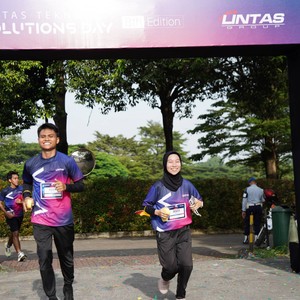 Race photo from LINTAS TEKNOLOGI SOLUTIONS DAY