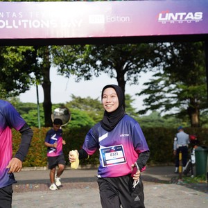 Race photo from LINTAS TEKNOLOGI SOLUTIONS DAY