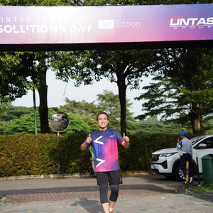 Race photo from LINTAS TEKNOLOGI SOLUTIONS DAY