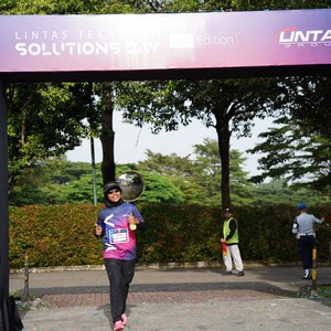 Race photo from LINTAS TEKNOLOGI SOLUTIONS DAY