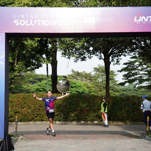 Race photo from LINTAS TEKNOLOGI SOLUTIONS DAY