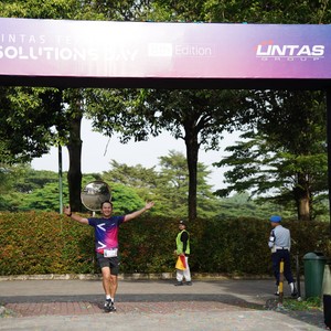 Race photo from LINTAS TEKNOLOGI SOLUTIONS DAY