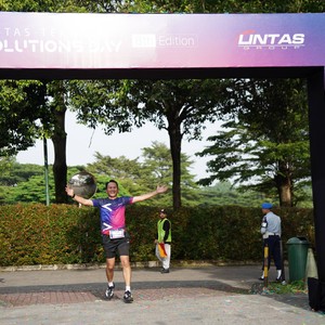 Race photo from LINTAS TEKNOLOGI SOLUTIONS DAY