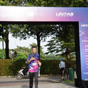 Race photo from LINTAS TEKNOLOGI SOLUTIONS DAY