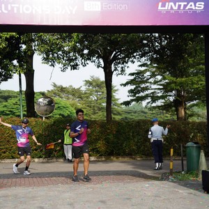 Race photo from LINTAS TEKNOLOGI SOLUTIONS DAY