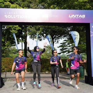 Race photo from LINTAS TEKNOLOGI SOLUTIONS DAY