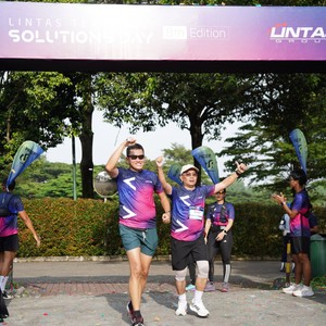 Race photo from LINTAS TEKNOLOGI SOLUTIONS DAY