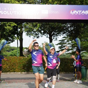 Race photo from LINTAS TEKNOLOGI SOLUTIONS DAY