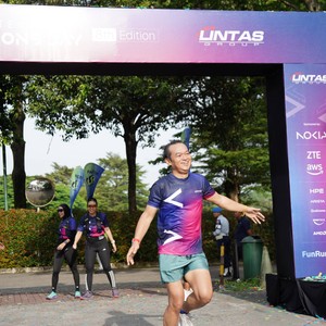Race photo from LINTAS TEKNOLOGI SOLUTIONS DAY