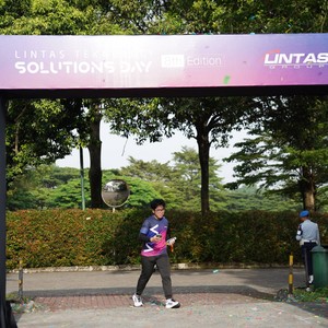 Race photo from LINTAS TEKNOLOGI SOLUTIONS DAY