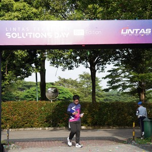 Race photo from LINTAS TEKNOLOGI SOLUTIONS DAY