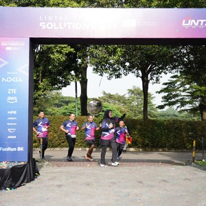 Race photo from LINTAS TEKNOLOGI SOLUTIONS DAY