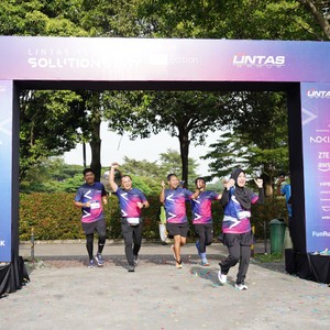Race photo from LINTAS TEKNOLOGI SOLUTIONS DAY