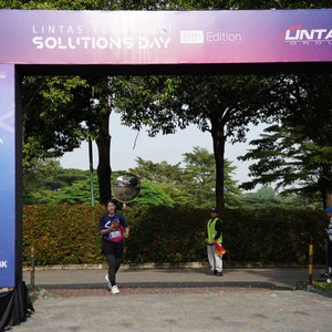 Race photo from LINTAS TEKNOLOGI SOLUTIONS DAY