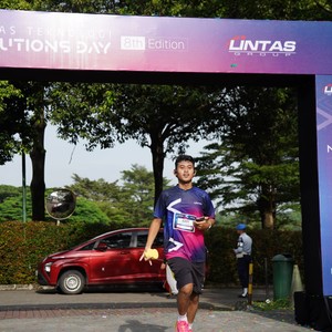 Race photo from LINTAS TEKNOLOGI SOLUTIONS DAY