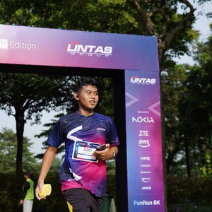 Race photo from LINTAS TEKNOLOGI SOLUTIONS DAY