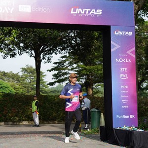 Race photo from LINTAS TEKNOLOGI SOLUTIONS DAY