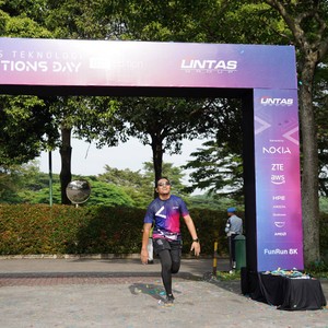 Race photo from LINTAS TEKNOLOGI SOLUTIONS DAY