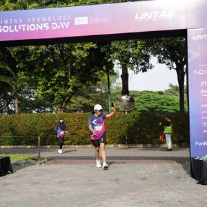 Race photo from LINTAS TEKNOLOGI SOLUTIONS DAY