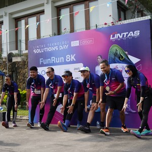 Race photo from LINTAS TEKNOLOGI SOLUTIONS DAY