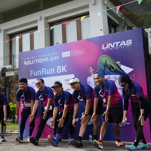 Race photo from LINTAS TEKNOLOGI SOLUTIONS DAY