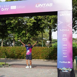 Race photo from LINTAS TEKNOLOGI SOLUTIONS DAY