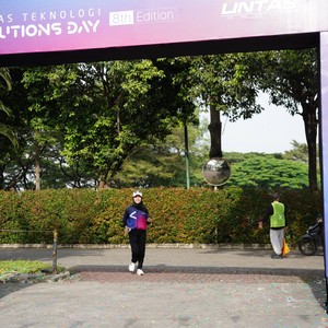 Race photo from LINTAS TEKNOLOGI SOLUTIONS DAY