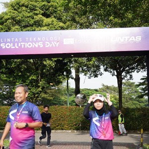 Race photo from LINTAS TEKNOLOGI SOLUTIONS DAY