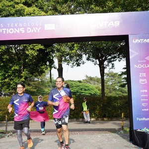 Race photo from LINTAS TEKNOLOGI SOLUTIONS DAY
