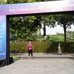 Race photo from LINTAS TEKNOLOGI SOLUTIONS DAY
