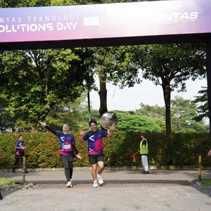 Race photo from LINTAS TEKNOLOGI SOLUTIONS DAY